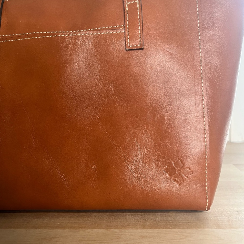 Patricia Nash Leather Purse